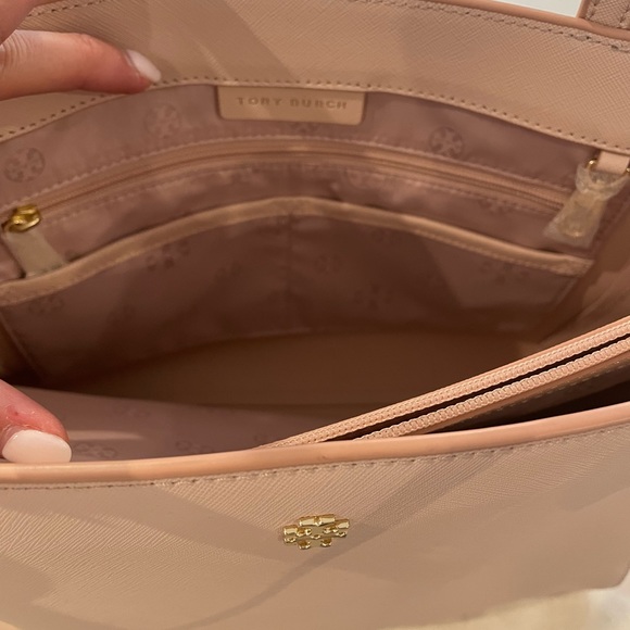 Tory Burch York Small Saffiano Leather Tote Bag, Light Oak - Picture 8 of 10